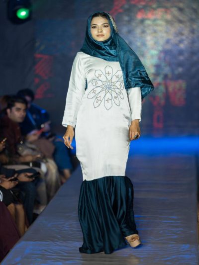 Adaa Bazaar Women’s Hijab – Elegant, Comfortable & Stylish Dress